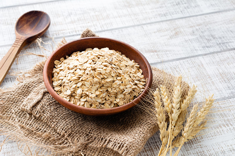 Thâm mụn là gì? Nguyên nhân và cách điều trị hiệu quả 5 Yến mạch trị mụn thâm